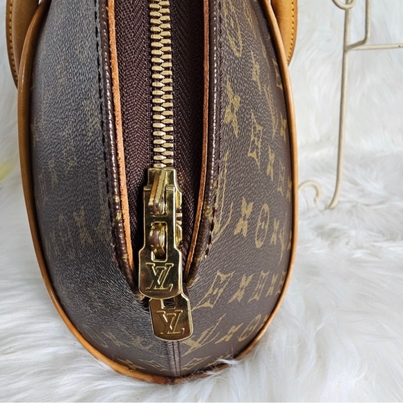 ELLIPSE MONOGRAM HANDBAG LOUIS VUITTON - Picture 7 of 13
